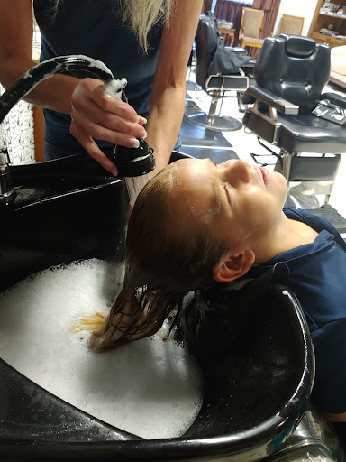 Barber Shop «Cape Barber Shop», reviews and photos, 4711 Coronado Pkwy, Cape Coral, FL 33904, USA