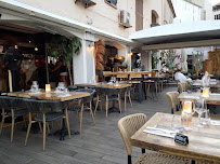 Atmosphère du Restaurant méditerranéen Via Marine Le Resto à Calvi - n°1