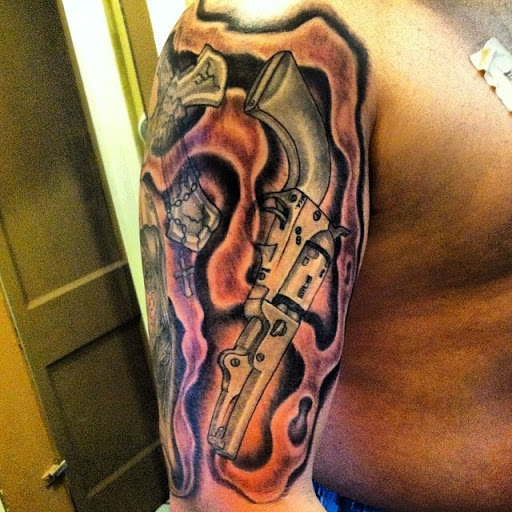 Tattoo Shop «Righteous Tattoo», reviews and photos, 2371 Manchester Rd, Akron, OH 44314, USA