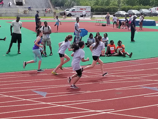 Stadium «Hanson Stadium», reviews and photos, 5501 W Fullerton Ave, Chicago, IL 60639, USA