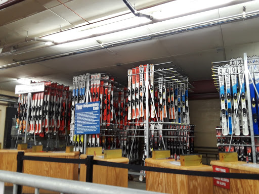 Restaurant «Slopeside Pub & Grill», reviews and photos, 1660 Blue Mountain Dr, Palmerton, PA 18071, USA