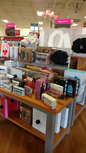 Department Store «T.J. Maxx», reviews and photos, 3020 Sprague Ln, Woodburn, OR 97071, USA