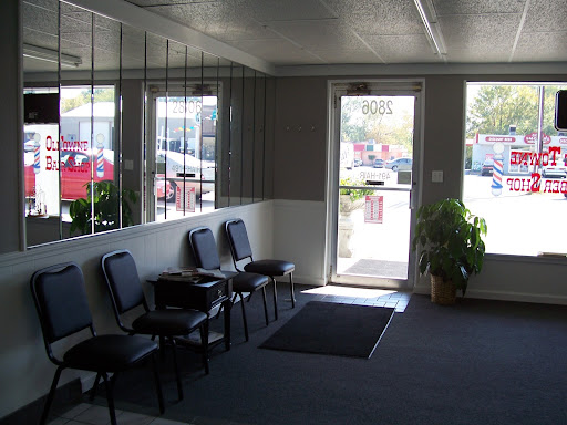 Barber Shop «Olde Towne Barber Shop», reviews and photos, 2806 Patti Ln, Jeffersontown, KY 40299, USA