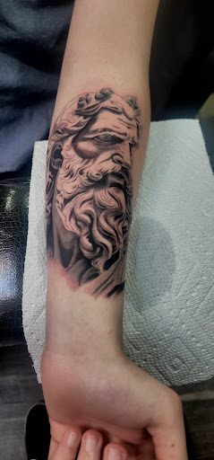 Explore cool small face tattoo ideas, creative tattoo ideas in Yakima, available at Wallflower Body Piercing & Crazy Ink Tattoo