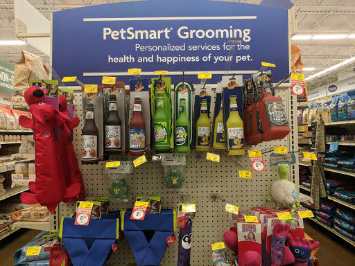 Pet Supply Store «PetSmart», reviews and photos, 160 Wadsworth Blvd, Lakewood, CO 80226, USA