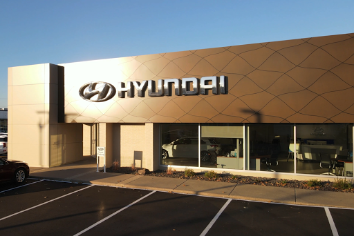 Dahl Hyundai Mazda Subaru, 712 4th St S, La Crosse, WI 54601, USA, 