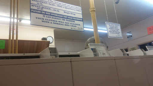Laundromat «Mt Shasta Laundry & Car Wash», reviews and photos, 302 S Mt Shasta Blvd, Mt Shasta, CA 96067, USA