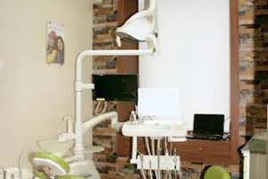Shah's Dental Serenity image