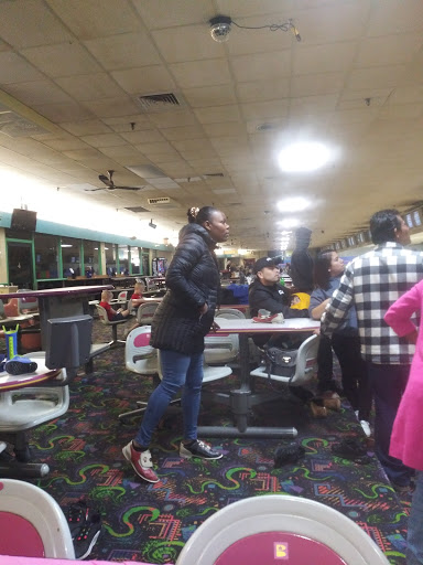 Bowling Alley «Cherry Hill Lanes», reviews and photos, 300 Inkster Rd, Dearborn Heights, MI 48127, USA