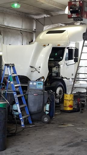 B & M Truck Repair, LLC in Emporia, Virginia