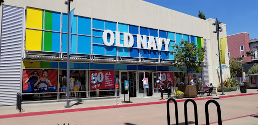 Old Navy, 5625 Bay St, Emeryville, CA 94608, USA, 