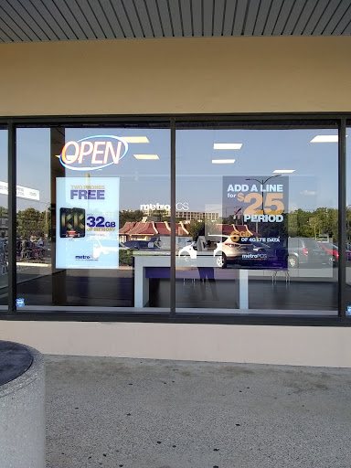 MetroPCS Authorized Dealer, 2429 Nazareth Rd, Easton, PA 18045, USA, 