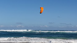 Foto van Sardinia Bay beach gelegen in een natuurlijk gebied