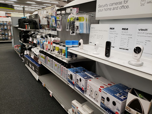 Office Supply Store «Staples», reviews and photos, 2950 Belcrest Center Dr, Hyattsville, MD 20782, USA