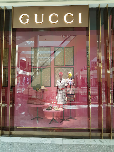 Shopping Mall «Tysons Galleria», reviews and photos, 2001 International Dr, McLean, VA 22102, USA