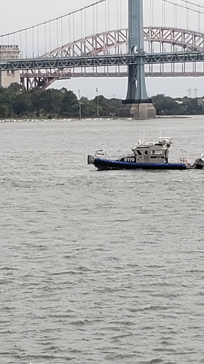 Park «Carl Schurz Park», reviews and photos, East 86th Street & East End Ave, New York, NY 10028, USA