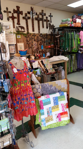 Tobacco Shop «Smoke Center In Longview», reviews and photos, 1016 W Loop 281 Suite # B, Longview, TX 75604, USA