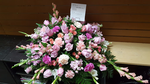 Florist «Davis Florist», reviews and photos, 82 Drury Dr, La Plata, MD 20646, USA