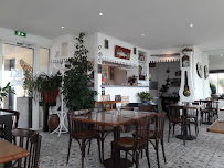 Atmosphère du Restaurant l'Aporrhais à Batz-sur-Mer - n°5