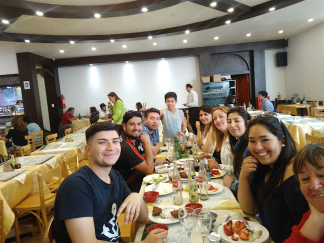 Horarios de restoran chau san