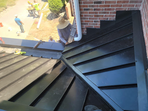 Roofing Contractor «Magic Roofing & Siding», reviews and photos, 13 Hickory Hill Dr, Ewing Township, NJ 08618, USA