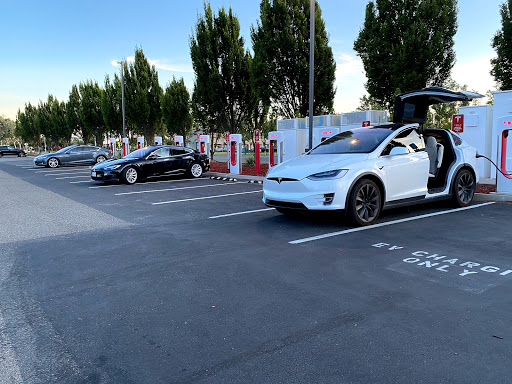 Tesla Supercharger image