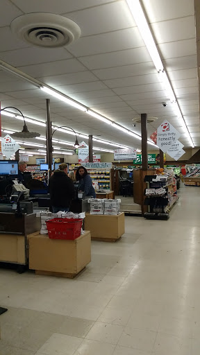 Grocery Store «E W James & Sons Supermarkets», reviews and photos, 1301 W Wood St, Paris, TN 38242, USA