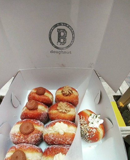 Donut Shop «B. Doughnut», reviews and photos, 7 Loudoun St SW, Leesburg, VA 20175, USA