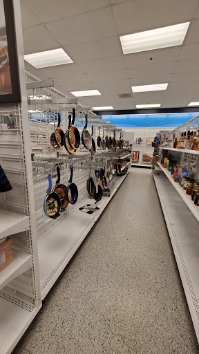 Clothing Store «Ross Dress for Less», reviews and photos, 6610 Mooretown Rd, Williamsburg, VA 23188, USA