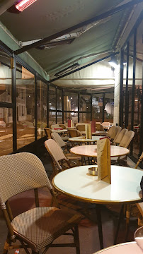 Atmosphère du Restaurant français Le French Café à Malakoff - n°5