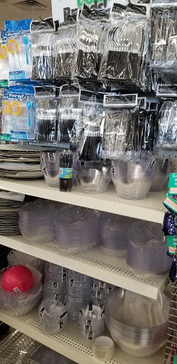 Dollar Store «Dollar Tree», reviews and photos, 20245 South La Grange Road #4, Frankfort, IL 60423, USA