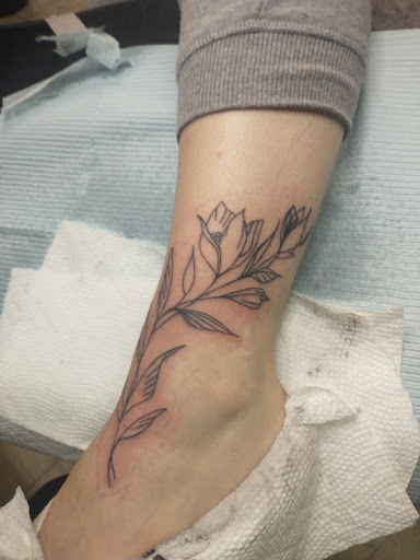 Explore tattoo sleeve shading ideas, creative tattoo ideas in Carbondale, available at MsCandyTattoo