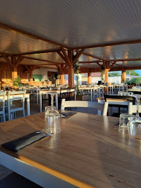 Atmosphère du Restaurant Cabane 33 Arès à Arès - n°1