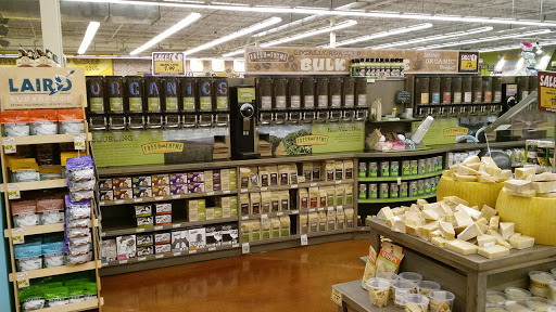 Grocery Store «Fresh Thyme Farmers Market- Lincoln Park», reviews and photos, 2500 N Elston Ave, Chicago, IL 60647, USA