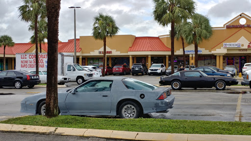 Barber Shop «Pro Blendz Barbershop», reviews and photos, 159 NW 112th St, Hialeah Gardens, FL 33018, USA