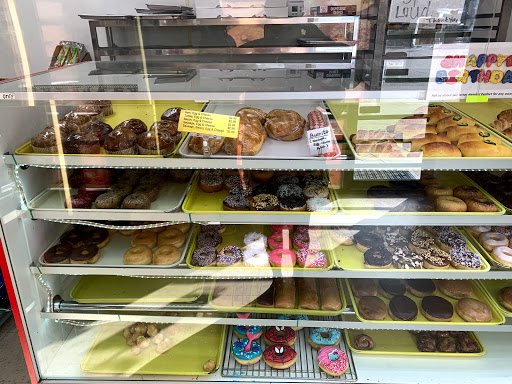 Donut Shop «Ferguson Donut Shop», reviews and photos, 8537 Ferguson Rd, Dallas, TX 75228, USA