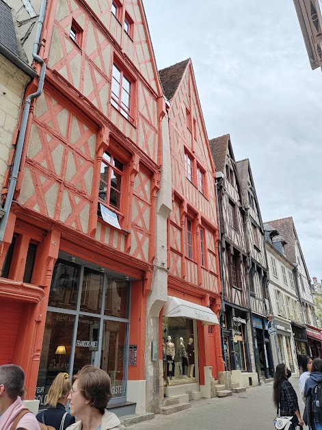 La Boutique Voyages à Bourges (Cher 18)
