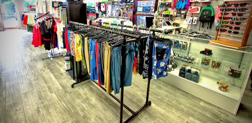 Tennis Store «The Court Sports Gear», reviews and photos, 79 Harbor Dr, Key Biscayne, FL 33149, USA