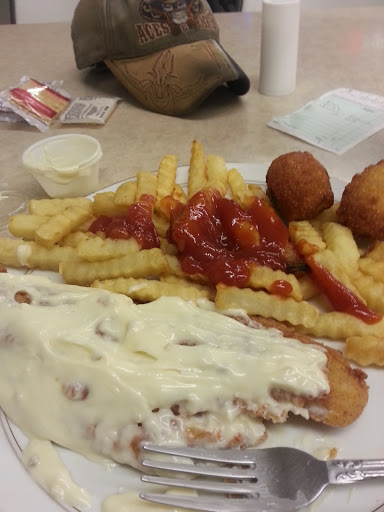 Grocery Store «3 Corners Market», reviews and photos, 1001 Longview Rd, Unionville, TN 37180, USA