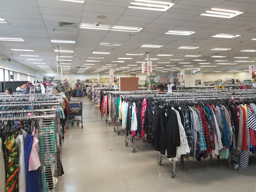 Thrift Store «Goodwill Tampa Store», reviews and photos, 4102 W Hillsborough Ave, Tampa, FL 33614, USA