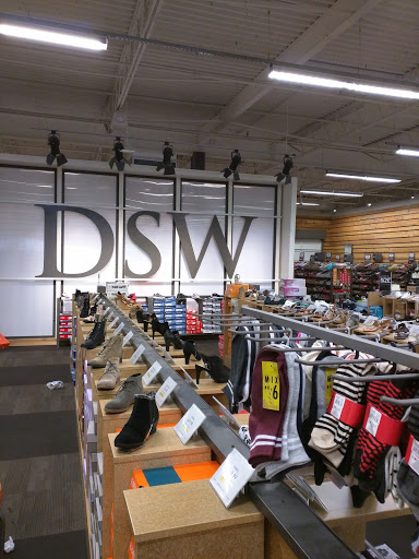 Shoe Store «DSW Designer Shoe Warehouse», reviews and photos, 345 Rockaway Turnpike, Lawrence, NY 11559, USA