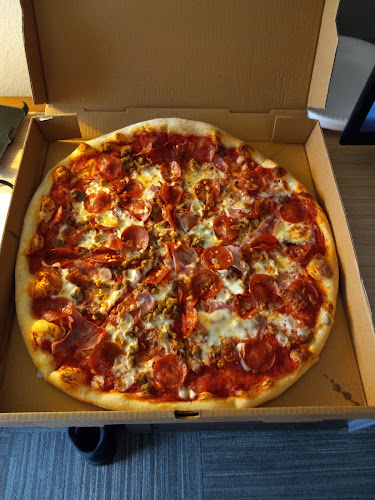 #11 best pizza place in Lancaster - Slugger's Pizzeria