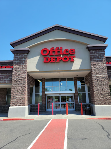 Shopping Mall «Argyle Square Shopping Center», reviews and photos, 8315 SW Jack Burns Blvd, Wilsonville, OR 97070, USA