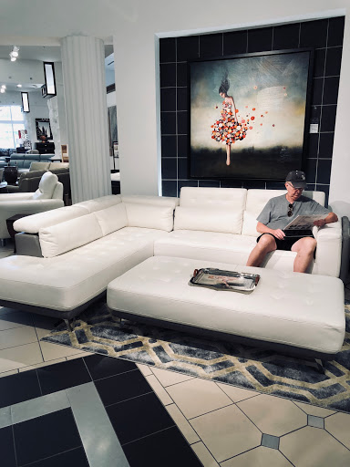 Furniture Store «Rooms To Go & Rooms To Go Kids Furniture Store - Dadeland (Miami)», reviews and photos, 7360 N Kendall Dr, Miami, FL 33156, USA
