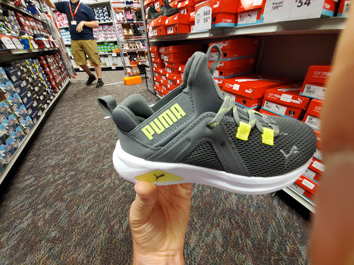 Shoe Store «Shoe Carnival», reviews and photos, 7661 Mall Rd, Florence, KY 41042, USA