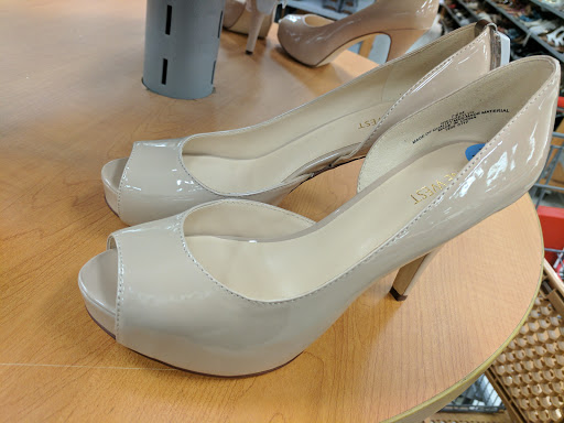 Shopping Mall «Fresh Pond Mall», reviews and photos, 545 Concord Ave #21, Cambridge, MA 02138, USA