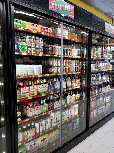 Liquor Store «Gold Crown Liquors Store», reviews and photos, 3425 N Clark St, Chicago, IL 60657, USA