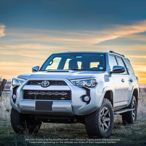 Car Dealer «Grants Pass Toyota», reviews and photos, 375 Redwood Hwy, Grants Pass, OR 97527, USA