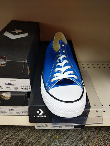 Shoe Store «Famous Footwear», reviews and photos, 33830 S Gratiot Ave, Charter Twp of Clinton, MI 48035, USA