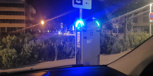 Borne de recharge de véhicules électriques freshmile Charging Station Bourg-en-Bresse